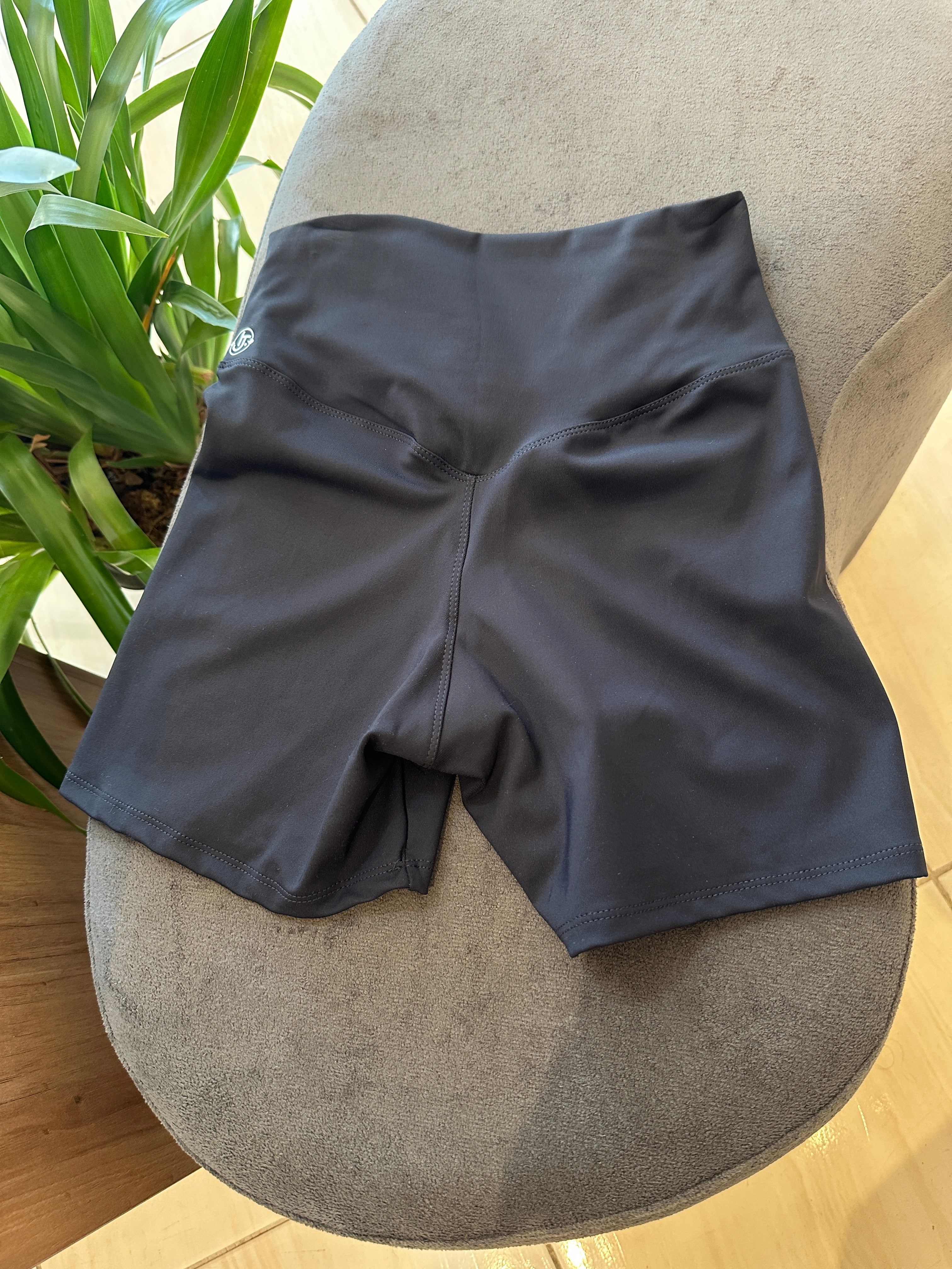 Short cós alto.